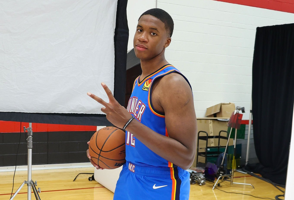 太背了!15号秀索伯右膝前交叉韧带撕裂:雷霆连续两年新秀报销